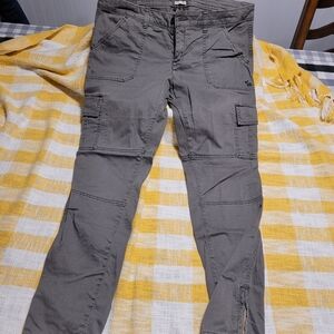 ABERCROMBIE and FITCH Slim olive cargo 12